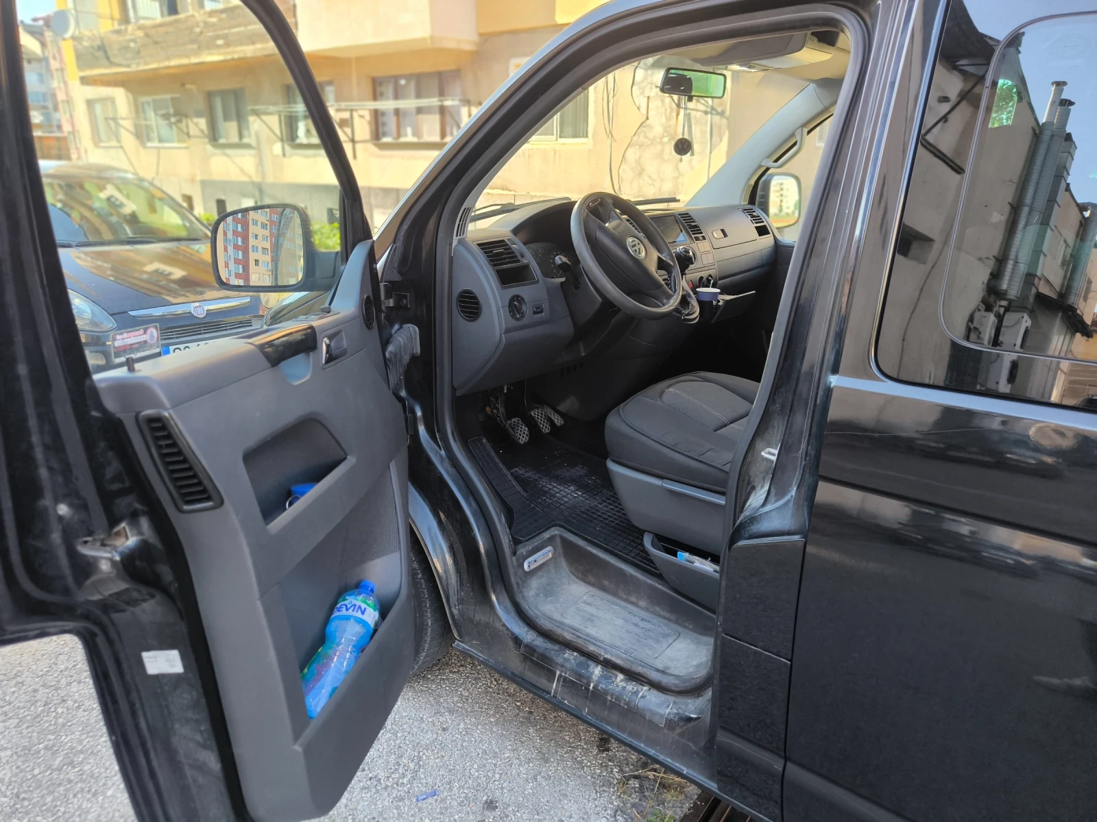 VW Multivan 2.5 4* 4 - изображение 6