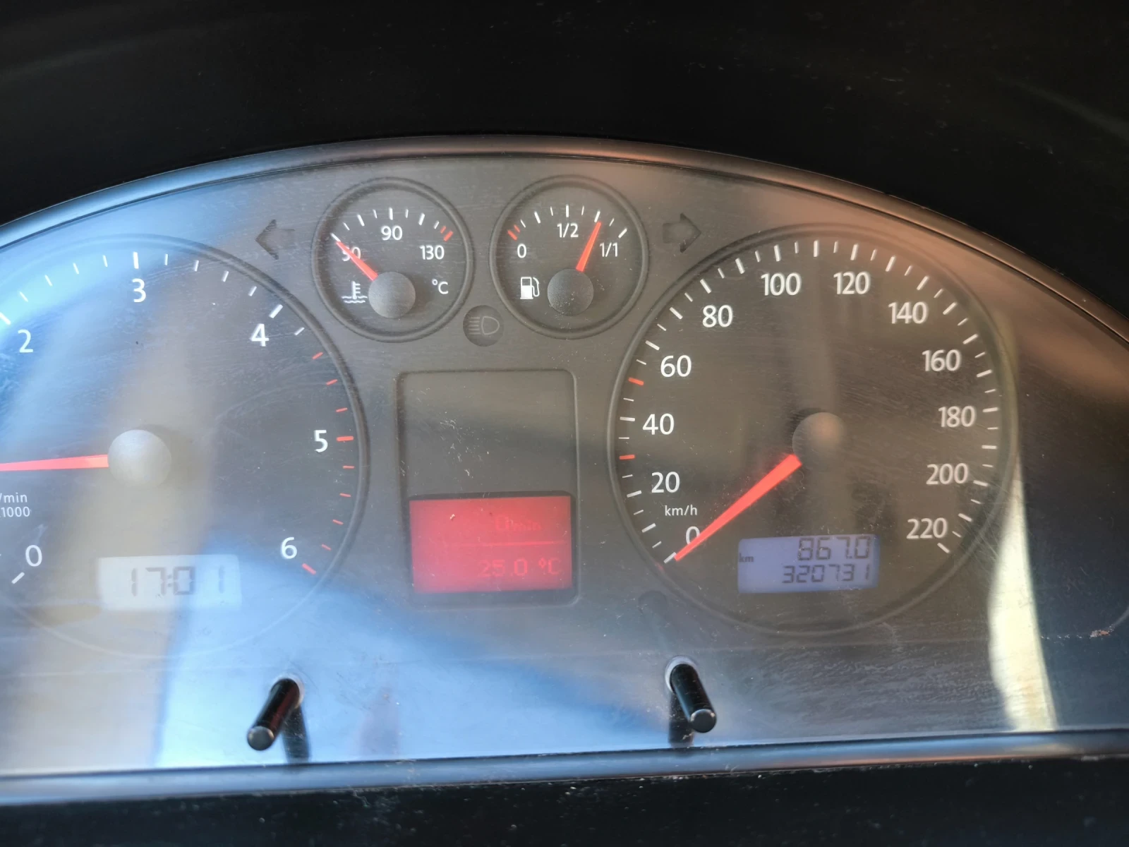 VW Multivan 2.5 4* 4 - изображение 8