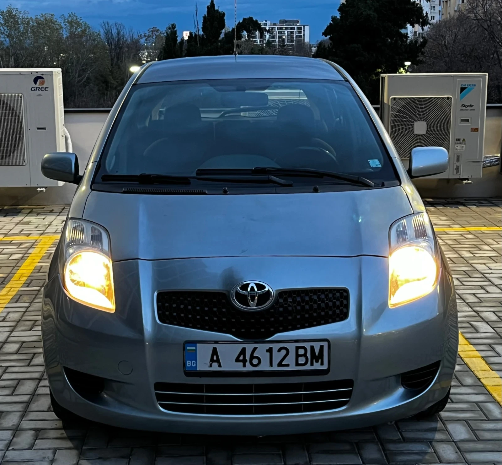 Toyota Yaris 1.3I/90К.С.С/2007/година!!! - изображение 2