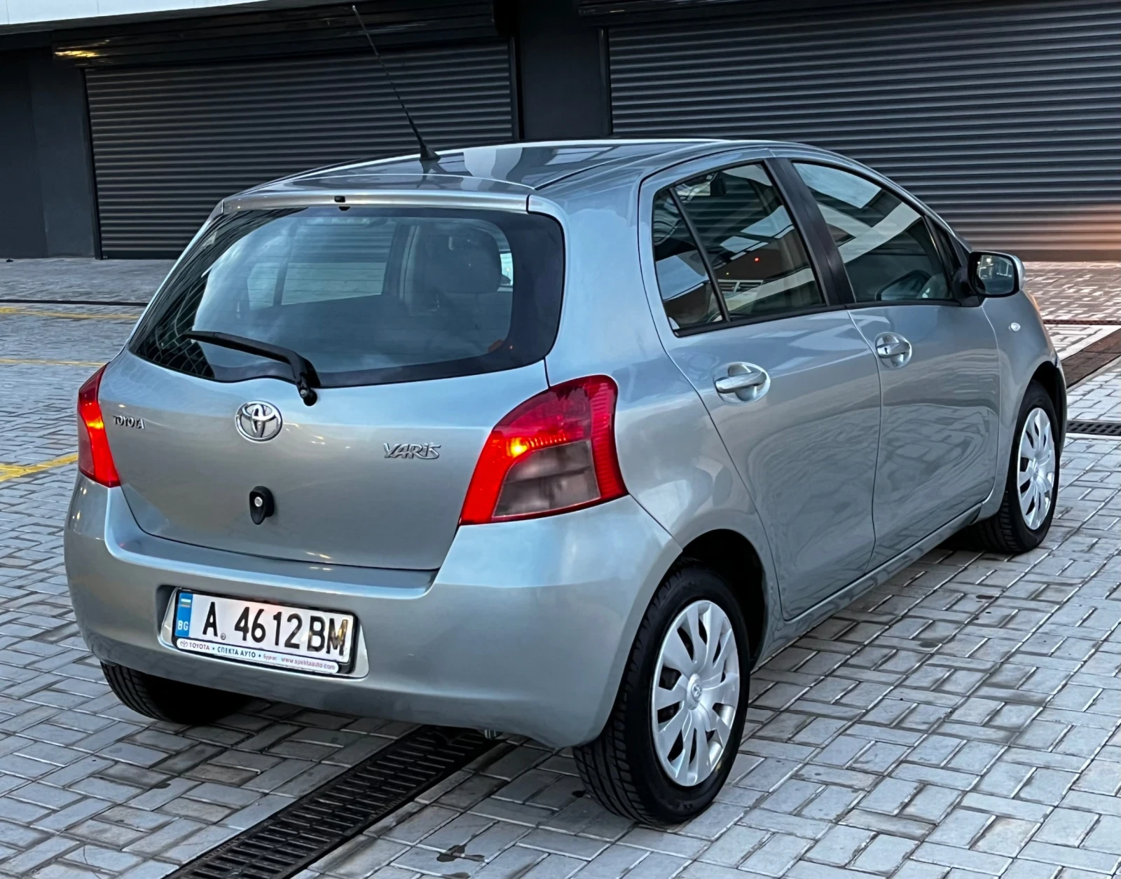 Toyota Yaris 1.3I/90К.С.С/2007/година!!! - изображение 7
