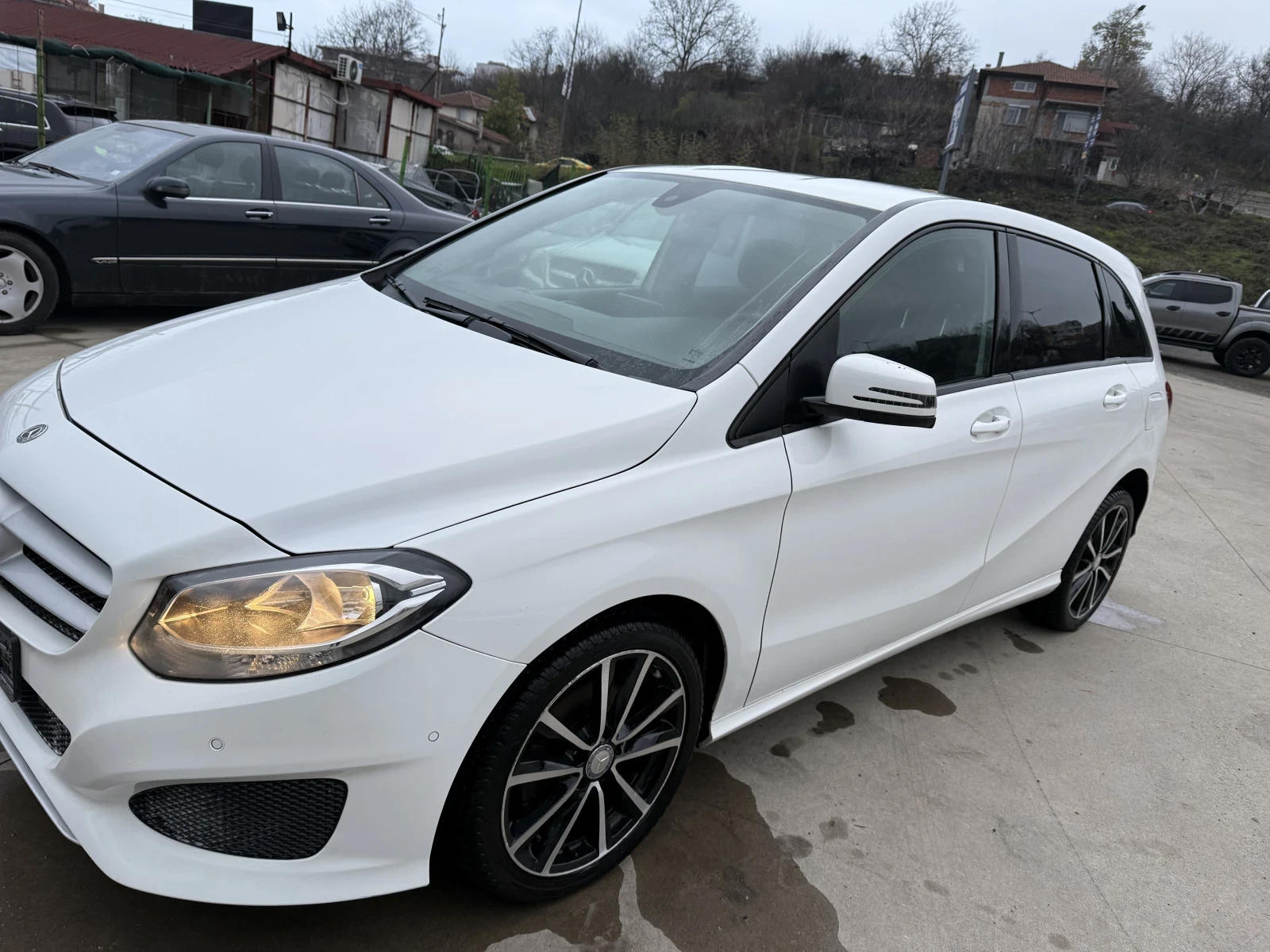 Mercedes-Benz B 220  - изображение 4