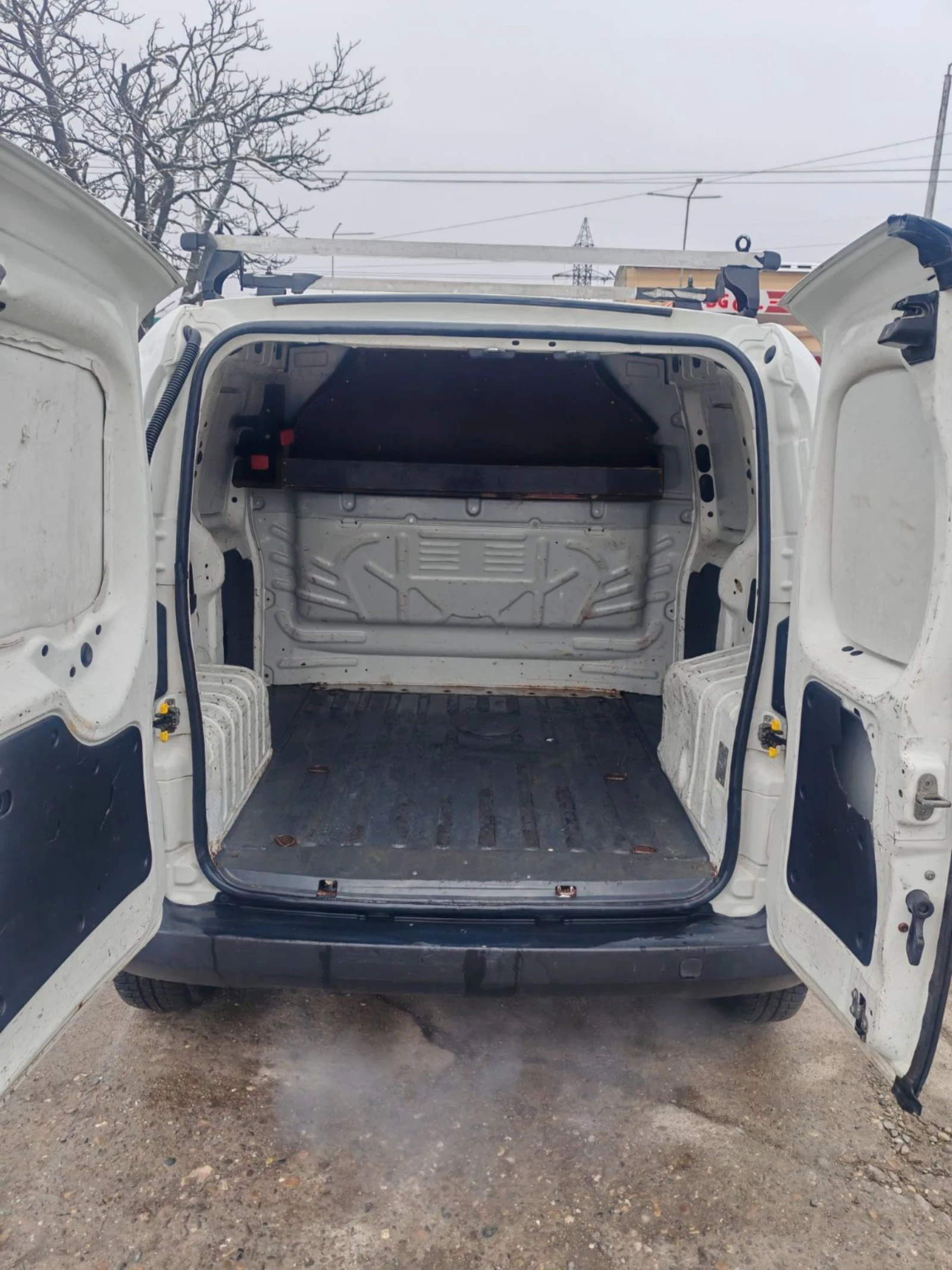 Peugeot Bipper 1.4 - изображение 10