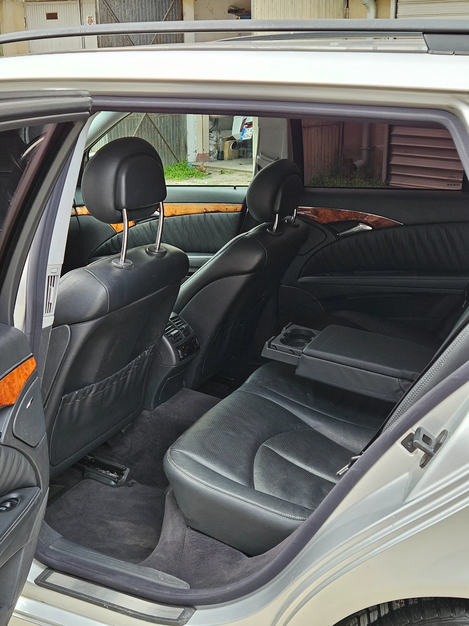 Mercedes-Benz E 320 Cdi, снимка 7 - Автомобили и джипове - 54150326