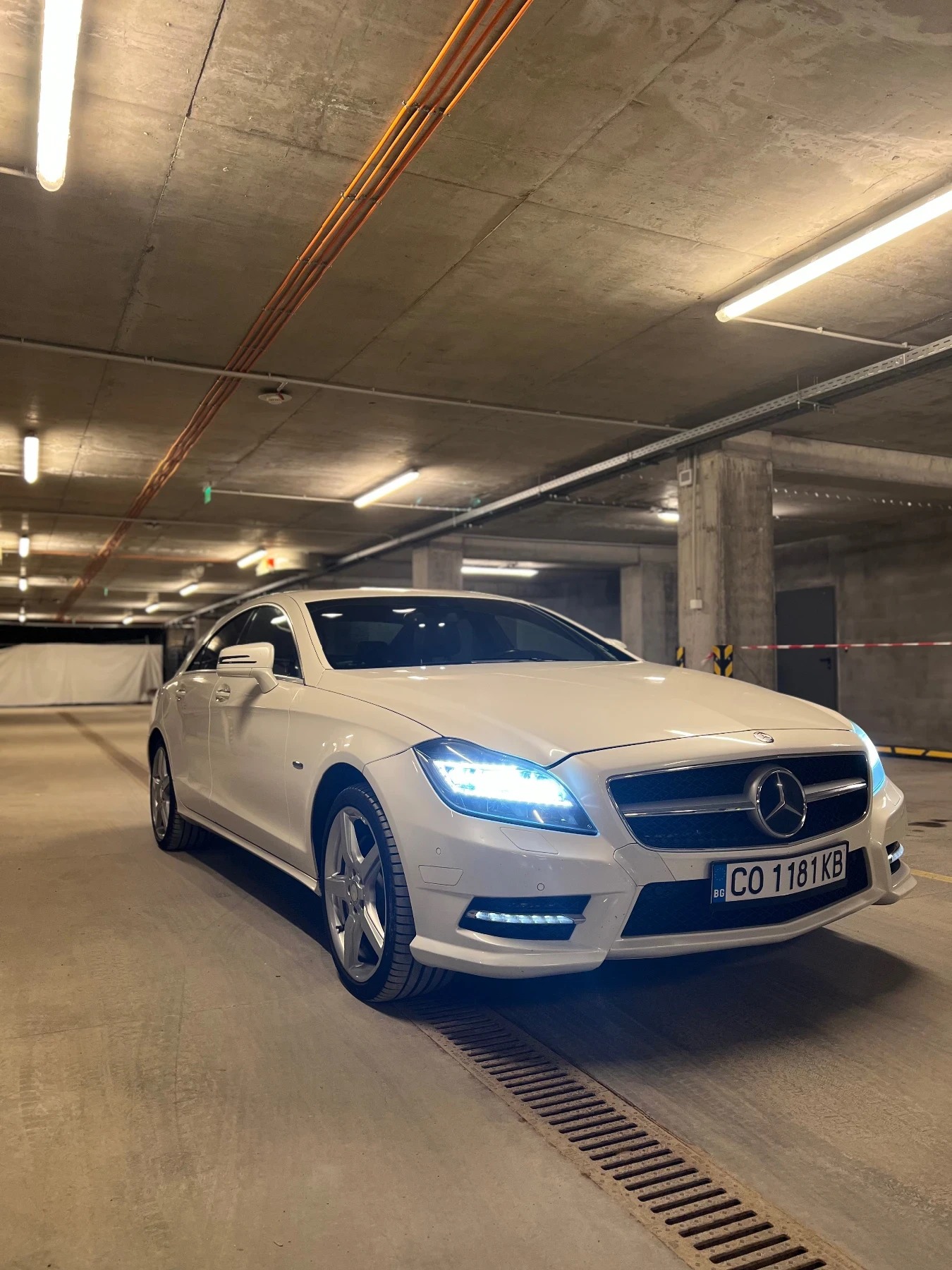 Mercedes-Benz CLS 550, снимка 2 - Автомобили и джипове - 54391554