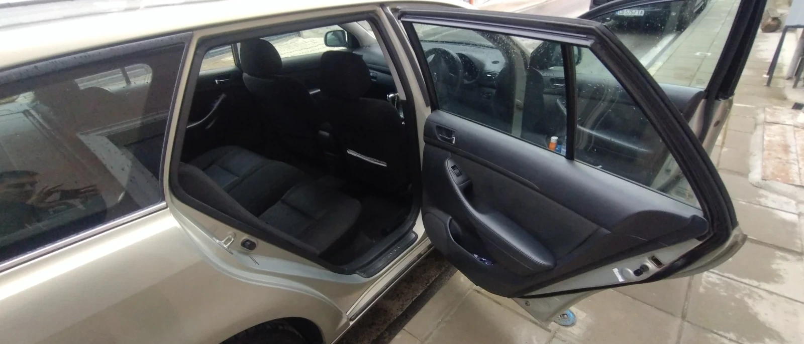 Toyota Avensis 2.0 D4-D, T3-X, 116 коня, снимка 15 - Автомобили и джипове - 54651317
