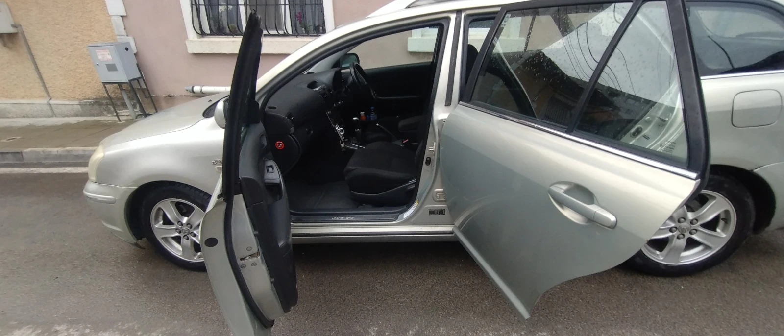Toyota Avensis 2.0 D4-D, T3-X, 116 коня, снимка 11 - Автомобили и джипове - 54651317