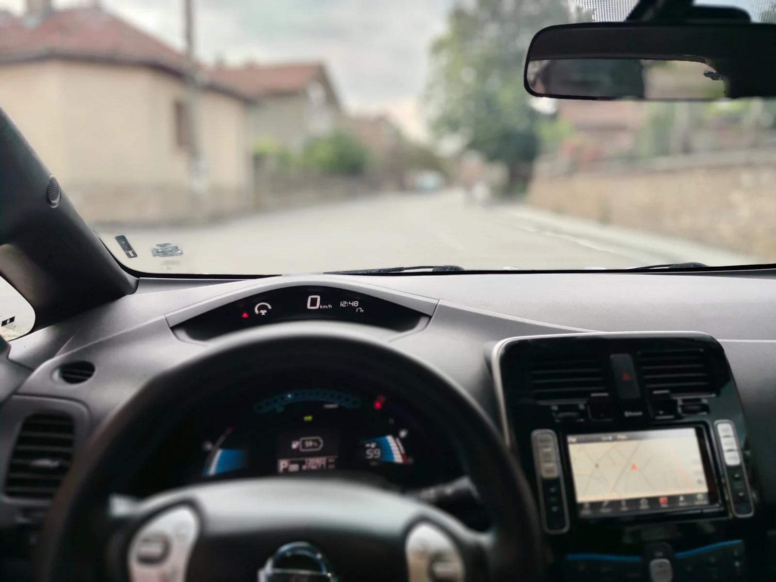 Nissan Leaf  30KW 360cam 2017г, снимка 14 - Автомобили и джипове - 54727111