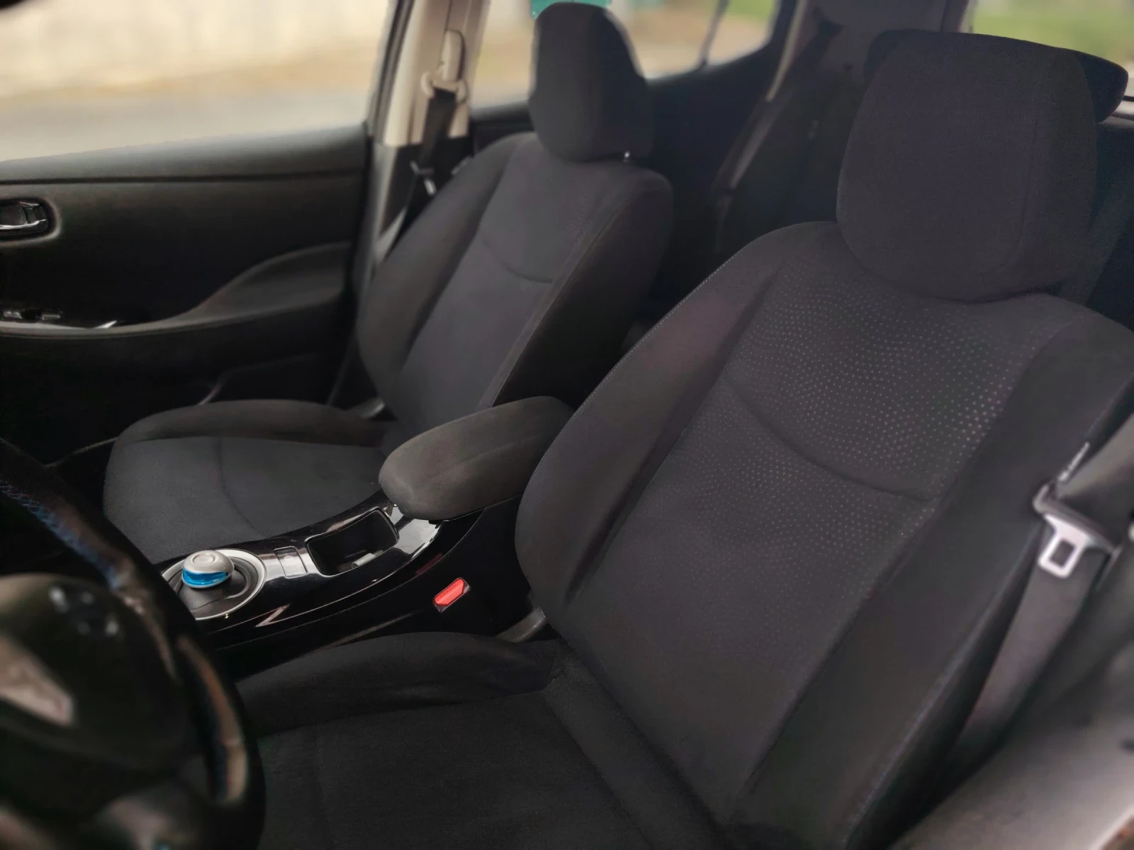 Nissan Leaf  30KW 360cam 2017г, снимка 11 - Автомобили и джипове - 54727111