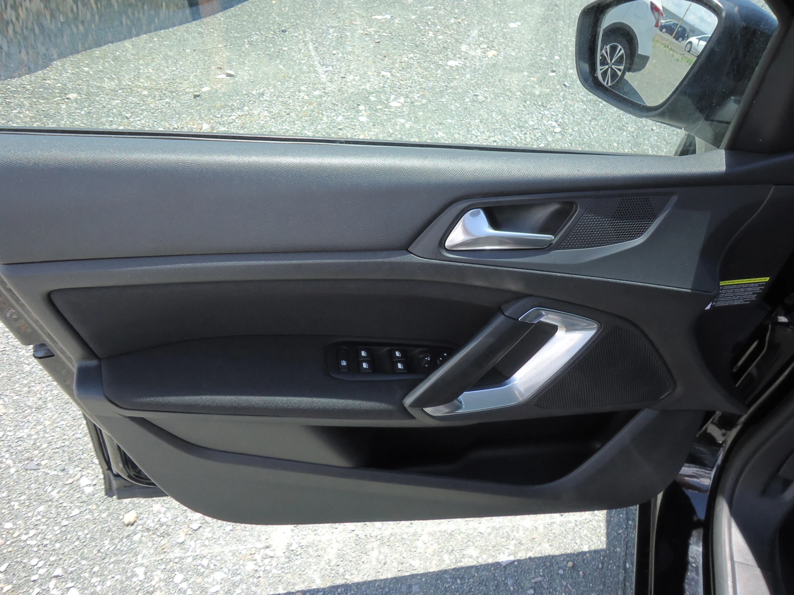 Peugeot 308 1.5 BlueHDI АВТОМАТИК, снимка 8 - Автомобили и джипове - 54833579