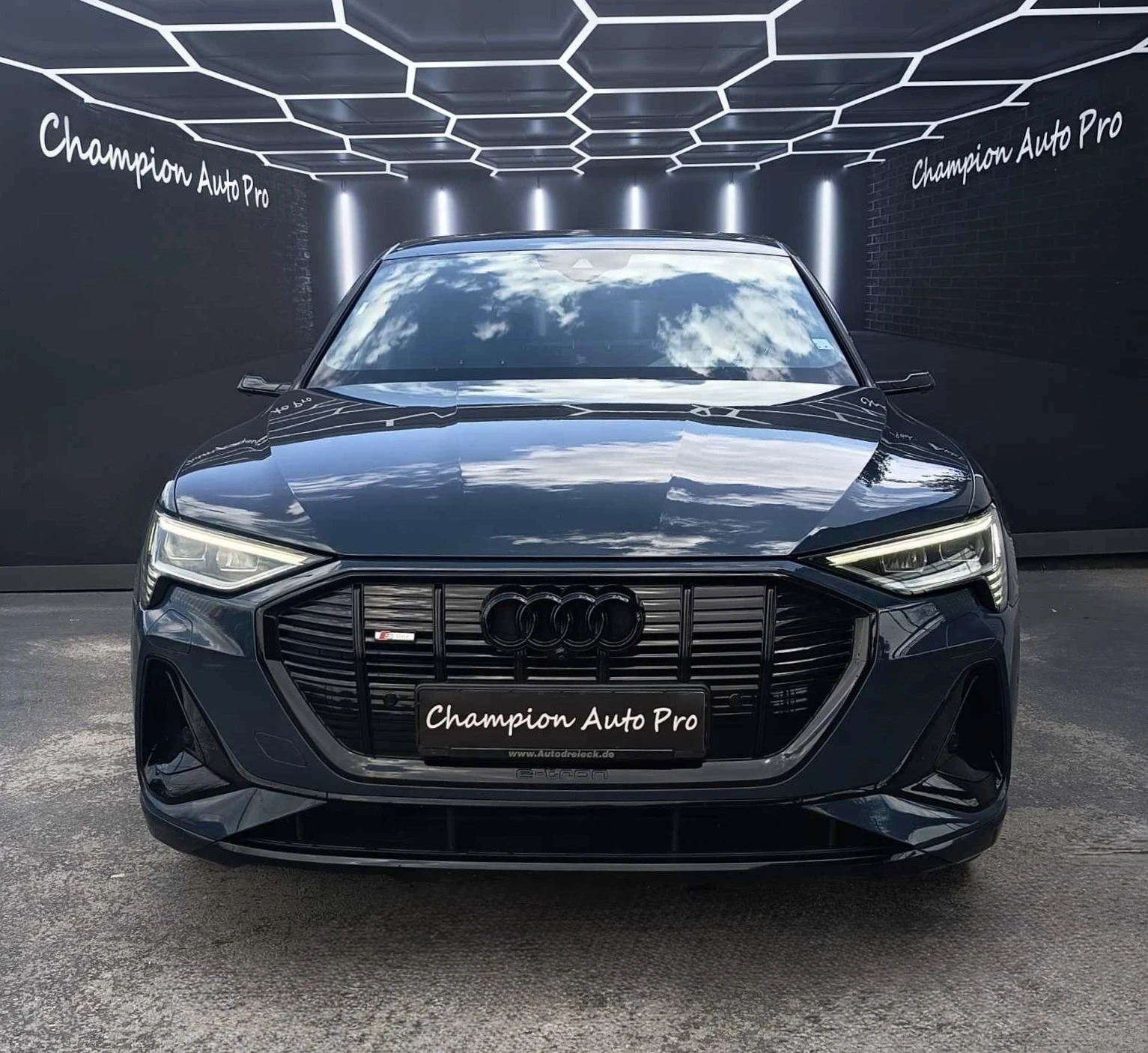 Audi E-Tron 55/Sportback/S-Line/Pano/Hud/360* /B&O | Mobile.bg � ����������� 2
