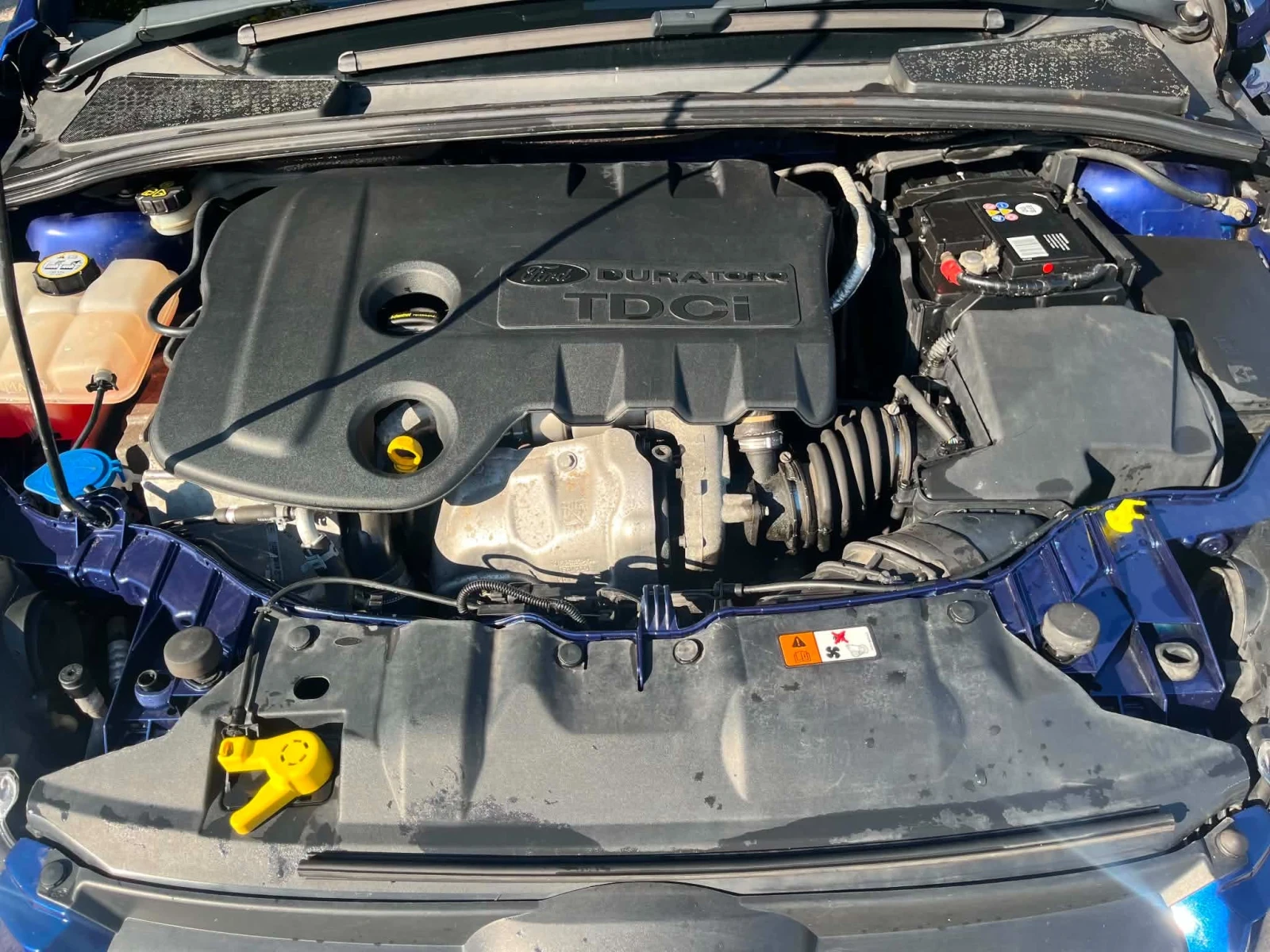 Ford Focus 1.6tdci // 124000км // ДЕСЕН ВОЛАН, снимка 5 - Автомобили и джипове - 55677853