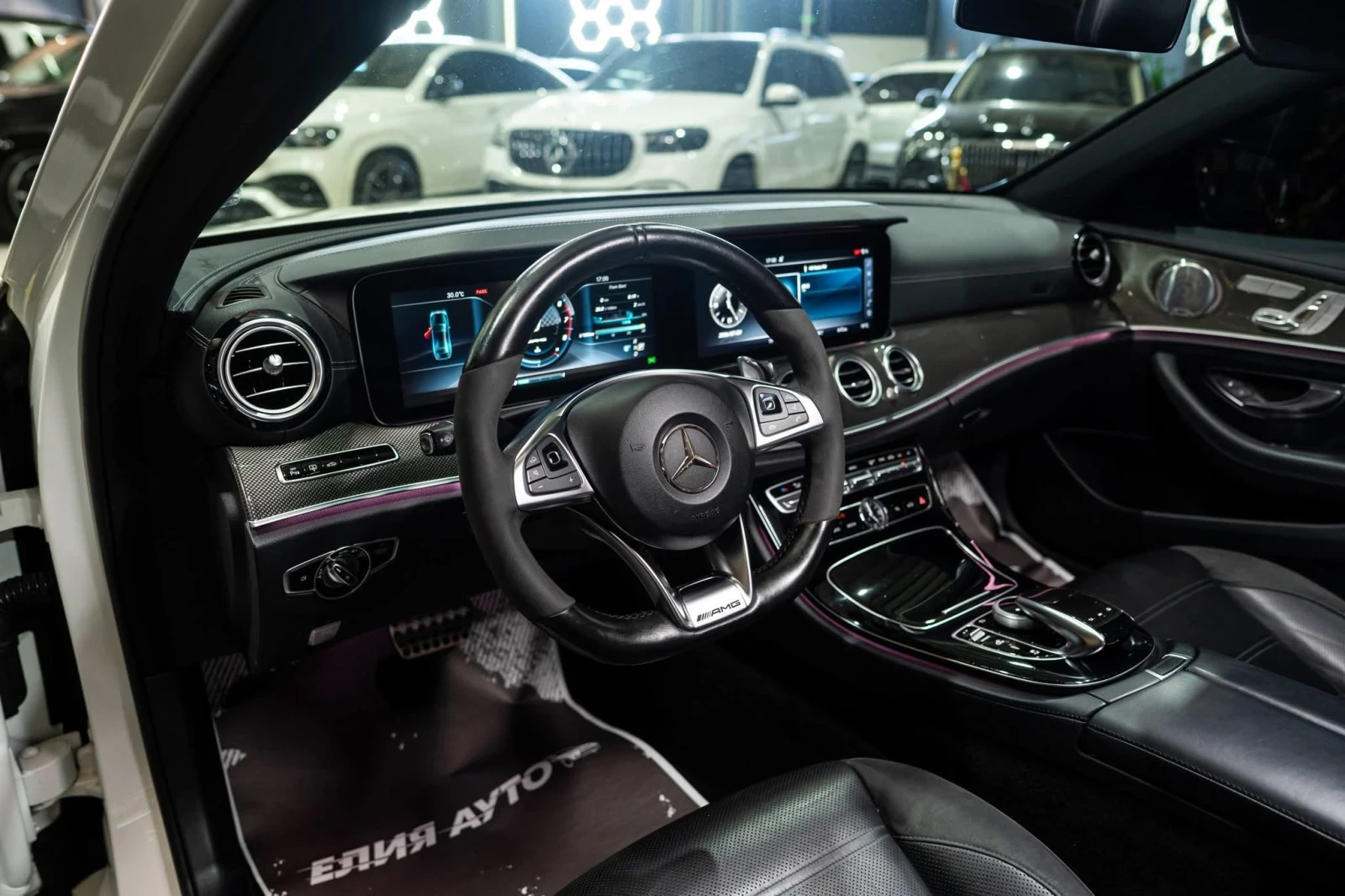 Mercedes-Benz E 43 AMG 4MATIC LED NAVI ���� CARBON BURM ������ 100% | Mobile.bg � ����������� 13