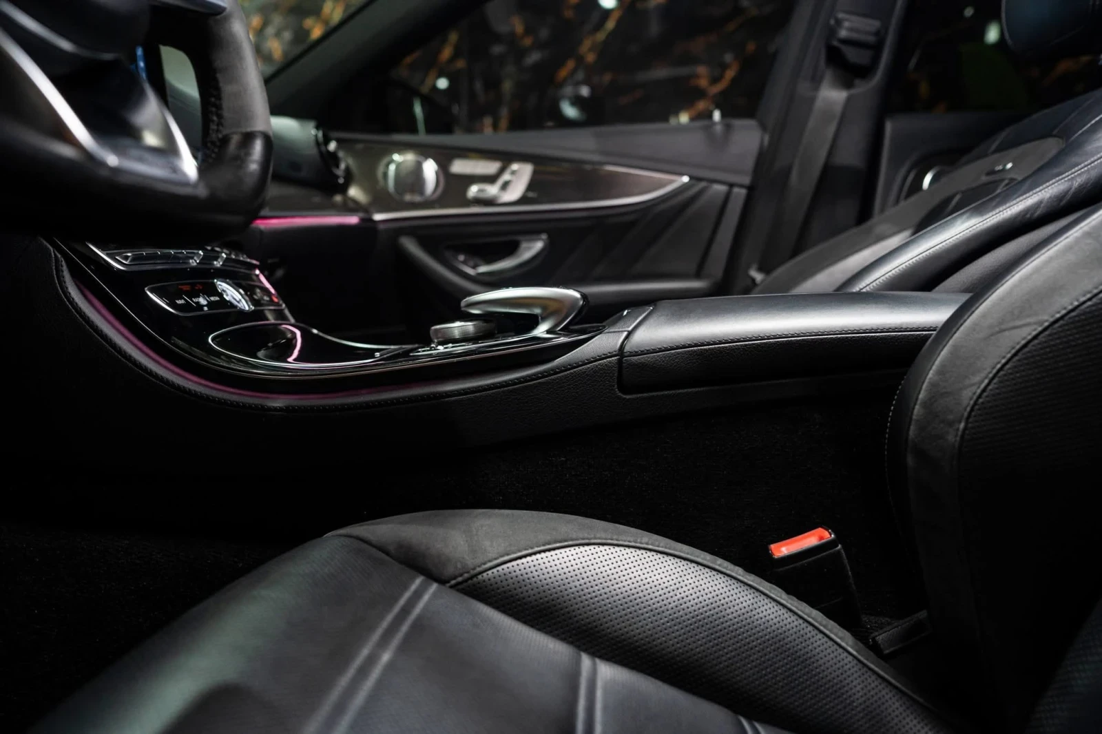 Mercedes-Benz E 43 AMG 4MATIC LED NAVI ���� CARBON BURM ������ 100% | Mobile.bg � ����������� 12