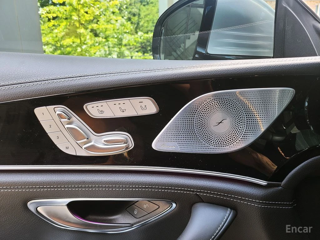 Mercedes-Benz AMG GT 43* 4MATIC+ * BURMESTER* ПОДГРЕВ* ОБДУХВАНЕ* 360КА, снимка 6 - Автомобили и джипове - 56075171