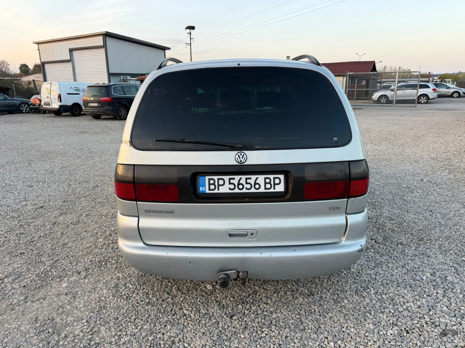 VW Sharan 1.9TDI-110PS, снимка 6 - Автомобили и джипове - 56606569