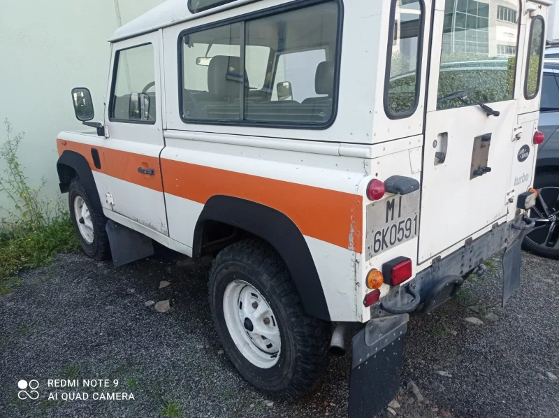 Land Rover Defender 2.5 90 italy, снимка 3 - Автомобили и джипове - 48280090