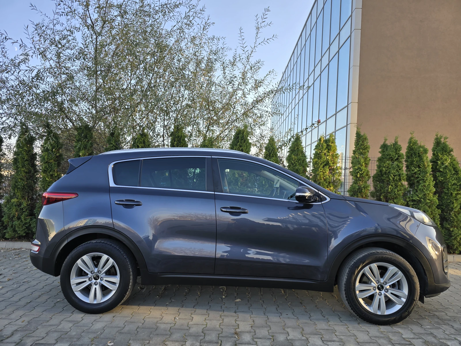 Kia Sportage 1.6-LPG-NAVI-KAMERA - изображение 4