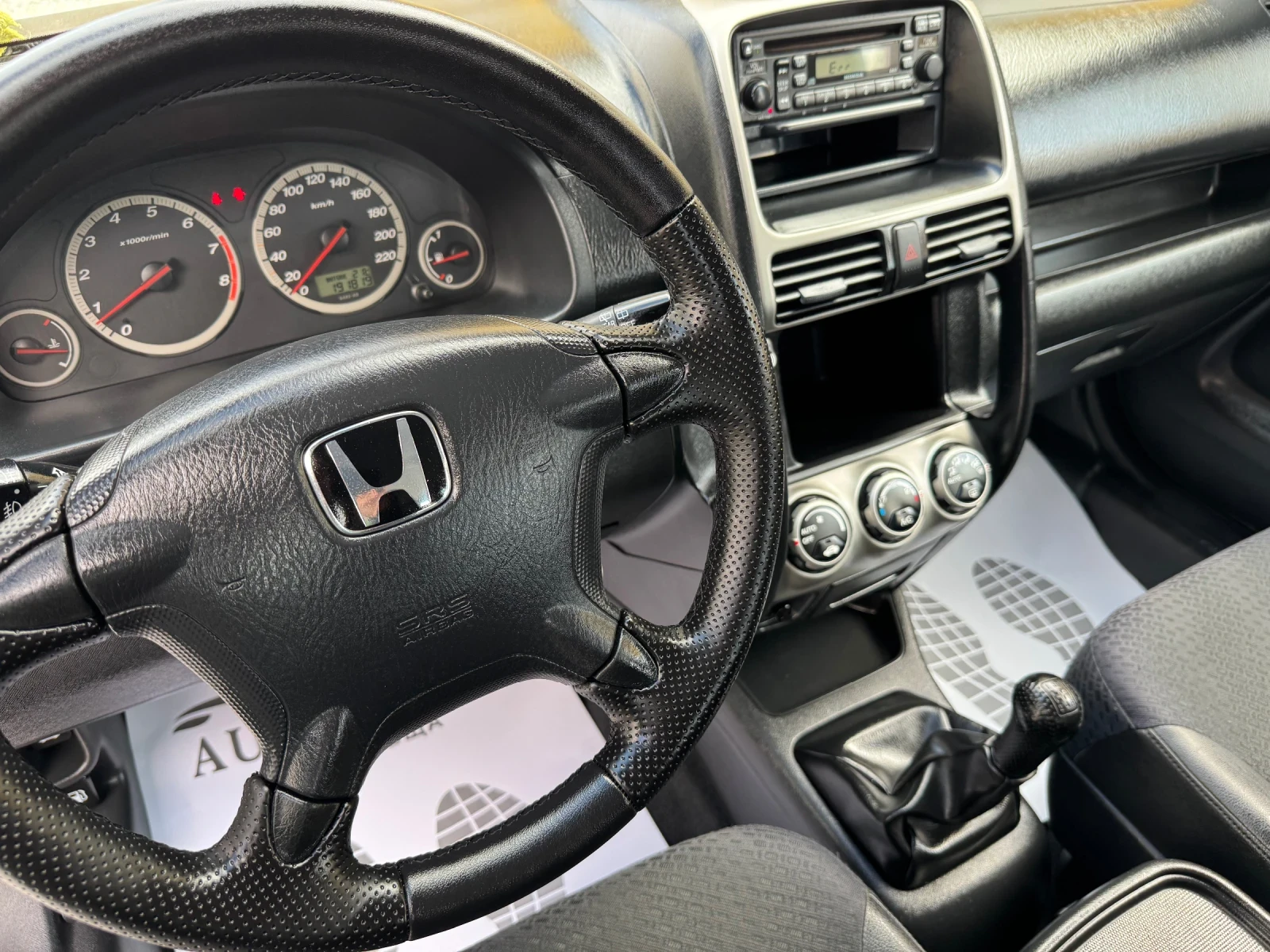 Honda Cr-v 2.0 Бензин + ГАЗ | 4x4 | Кожа | Подарък транспорт - изображение 10