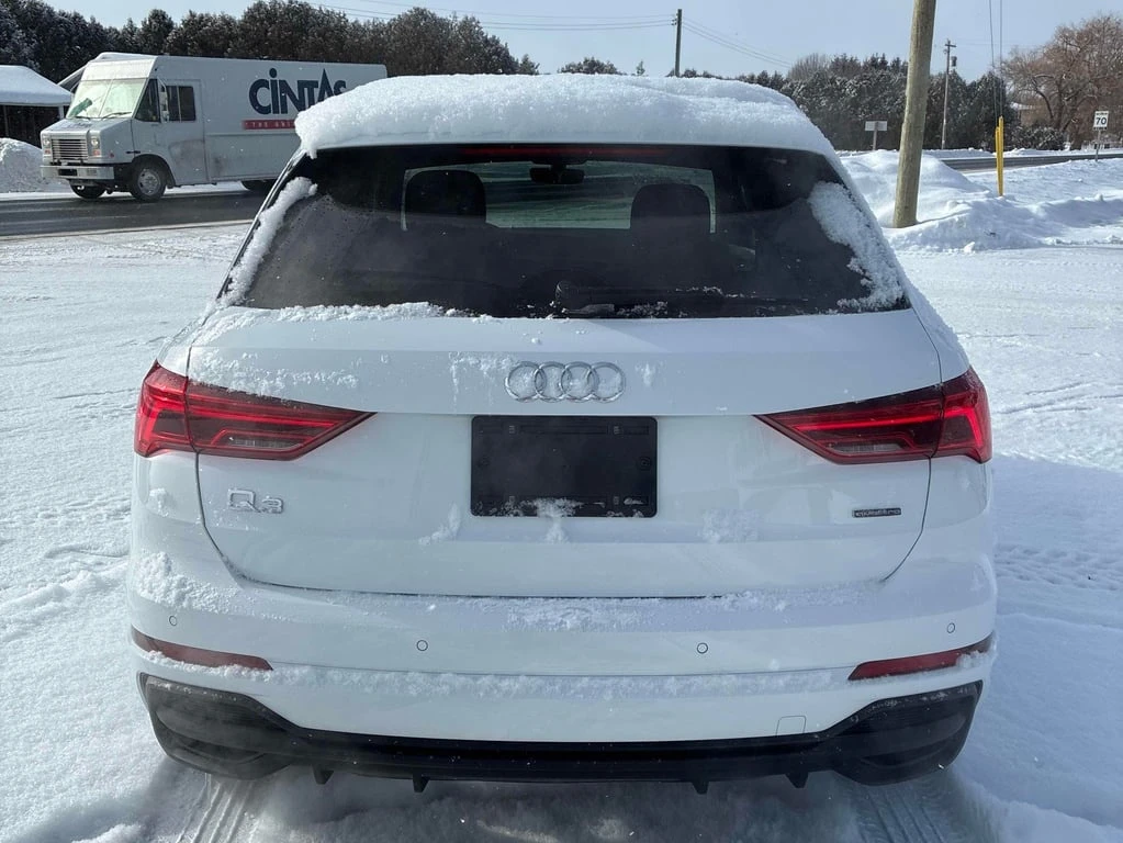 Audi Q3 45 TFSI quattro * CARFAX * ПАНОРАМА* ПОДГРЕВИ - изображение 5