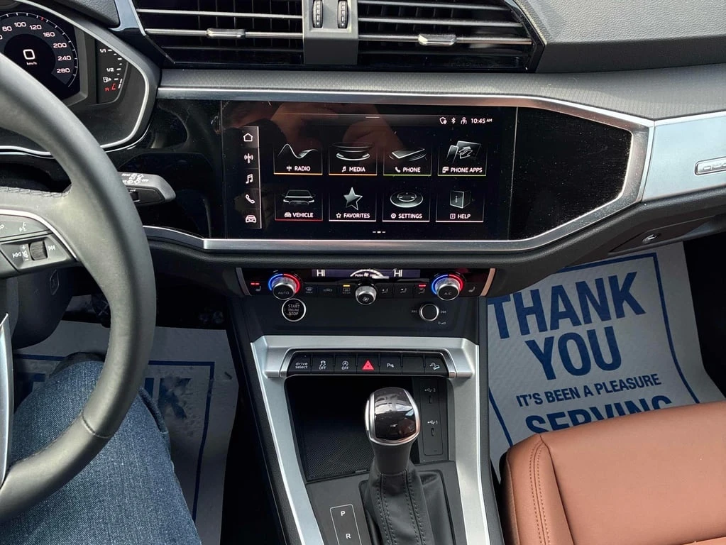 Audi Q3 45 TFSI quattro * CARFAX * ПАНОРАМА* ПОДГРЕВИ - изображение 10