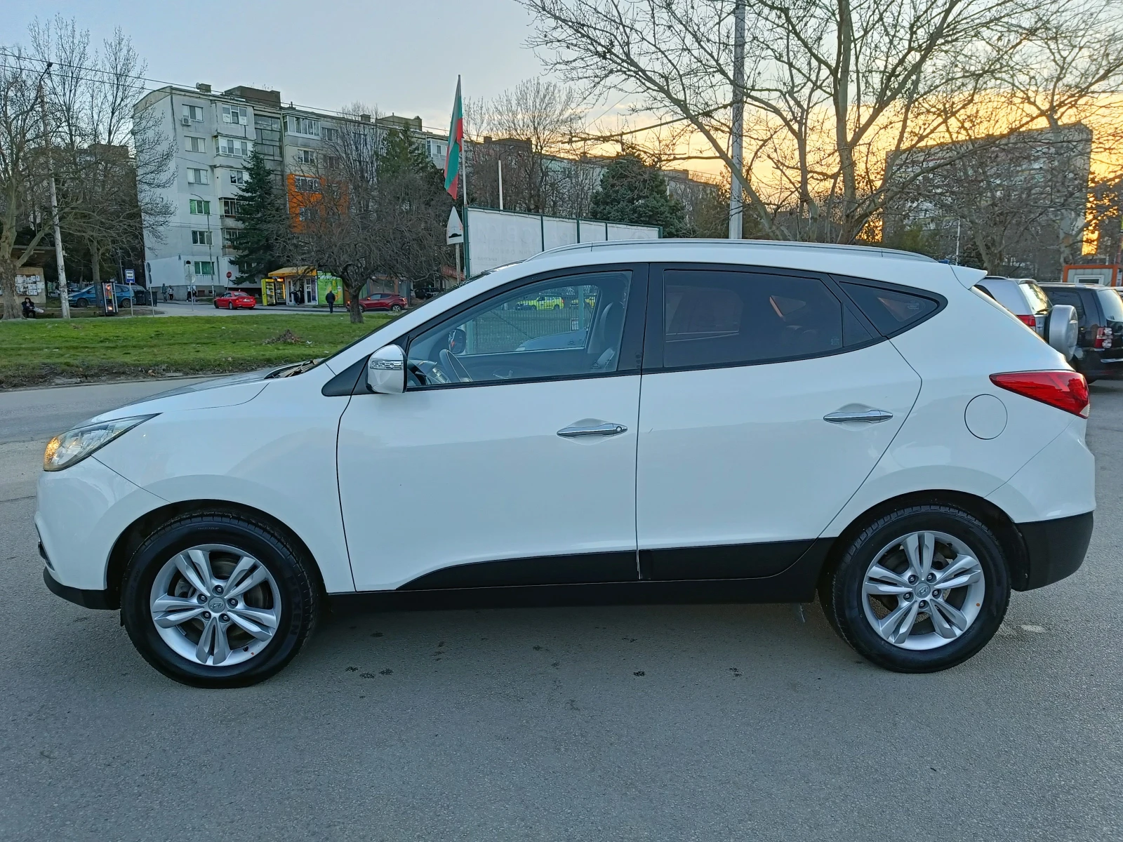 Hyundai IX35 1.7 BARTER 117 - изображение 8