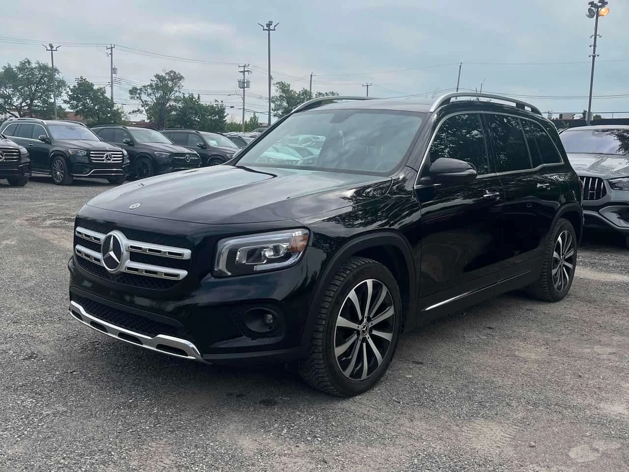 Mercedes-Benz GLB 250 4MATIC | CARFAX | АВТОКРЕДИТ БЕЗ ПЪРВОНАЧАЛНА