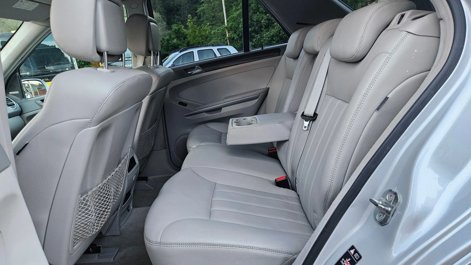 Mercedes-Benz ML 320 Cdi AMG/KOJA/KLIMATRON/NAVIG/AVTOMAT, снимка 14 - Автомобили и джипове - 55839143