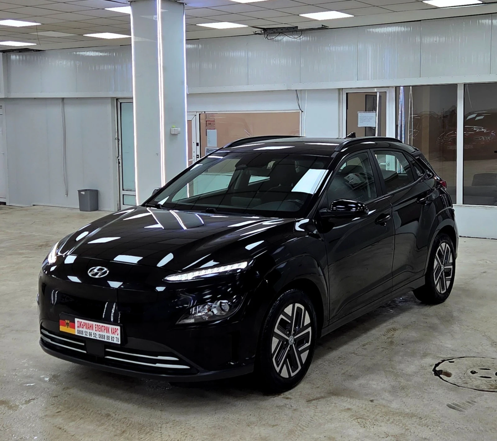 Hyundai Kona SOH100%/Гаранционен/Сервизна Книжка, снимка 5 - Автомобили и джипове - 55994225
