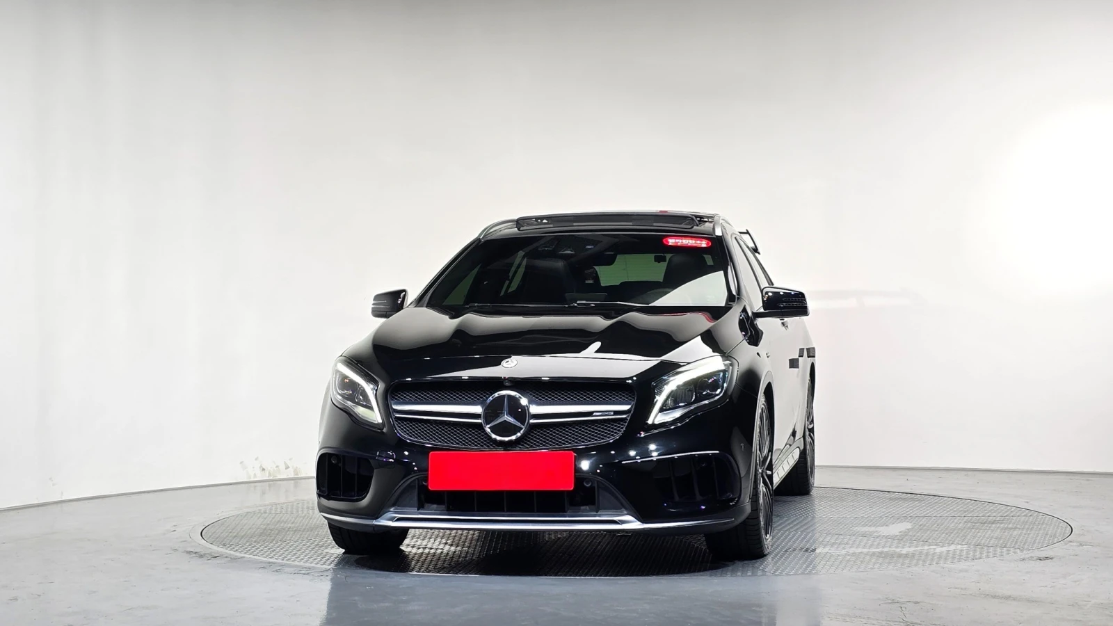 Mercedes-Benz GLA 45 AMG 4Matic, снимка 3 - Автомобили и джипове - 56209175