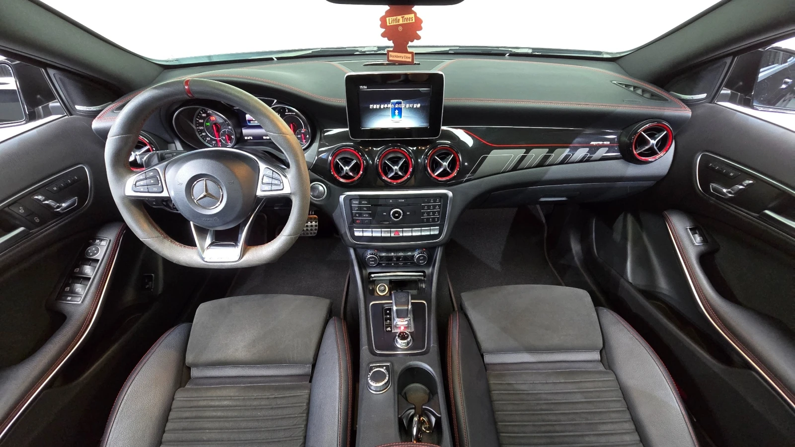 Mercedes-Benz GLA 45 AMG 4Matic, снимка 6 - Автомобили и джипове - 56209175