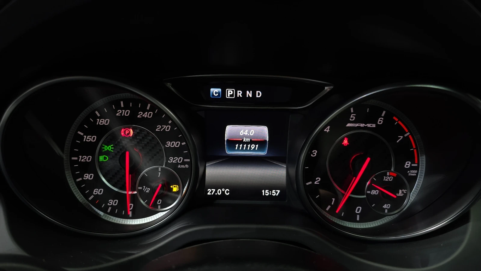 Mercedes-Benz GLA 45 AMG 4Matic, снимка 7 - Автомобили и джипове - 56209175
