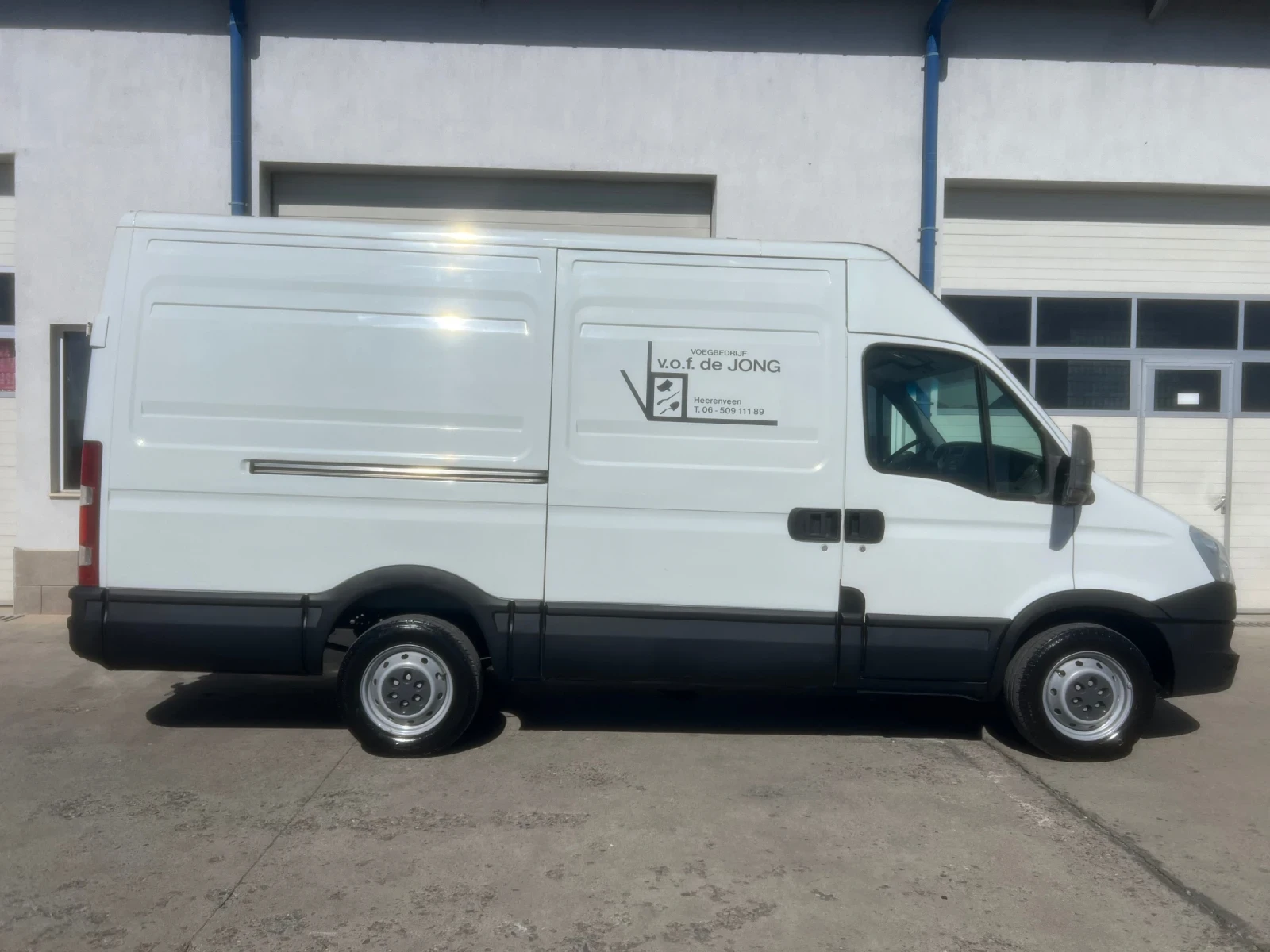 Iveco Daily 35s15 / Климатроник, снимка 8 - Бусове и автобуси - 56374327