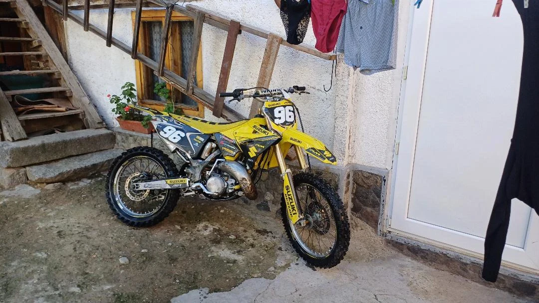 Suzuki Rm 125 2T, снимка 5 - Мотоциклети и мототехника - 55236385
