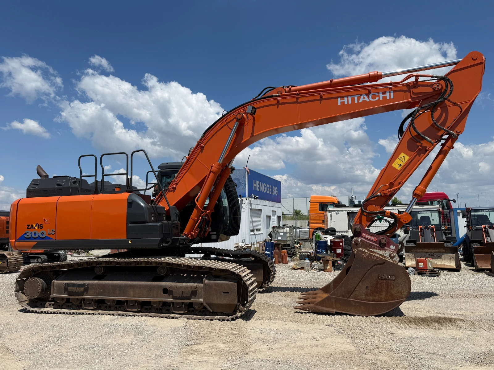 Багер Hitachi ZX 300 LCN-6, снимка 14 - Индустриална техника - 54971291