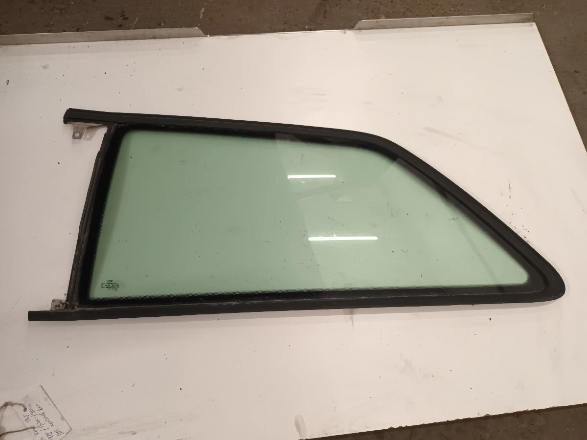 Стъкло задно ляво ауди а3 1.6 