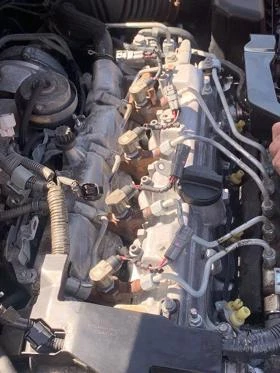 Toyota Auris 15броя 2.2D-CAT 177кс. НА ЧАСТИ, снимка 13