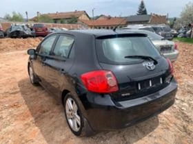 Toyota Auris 15броя 2.2D-CAT 177кс. НА ЧАСТИ, снимка 5