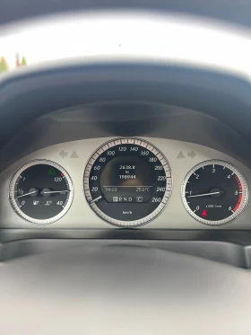 Mercedes-Benz C 220 OM646/РЕГИСТРИРАНА/ЛИЗИНГ, снимка 16