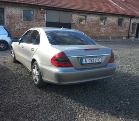 Mercedes-Benz E 320, снимка 2