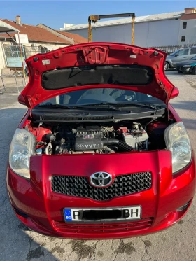 Toyota Yaris 1.3 VVT-I, снимка 3