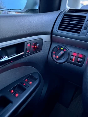 Обява за продажба на VW Touran 2.0 TDI  ~6 850 лв. - изображение 7 | Auto.bg Обява за продажба на VW Touran 2.0 TDI  ~6 850 лв. - изображение 7