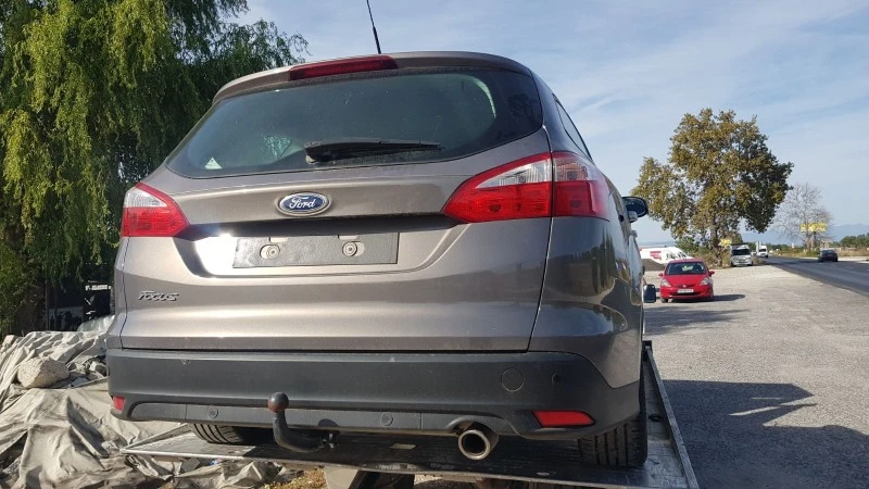 Ford Focus 1.6, снимка 2 - Автомобили и джипове - 38587827