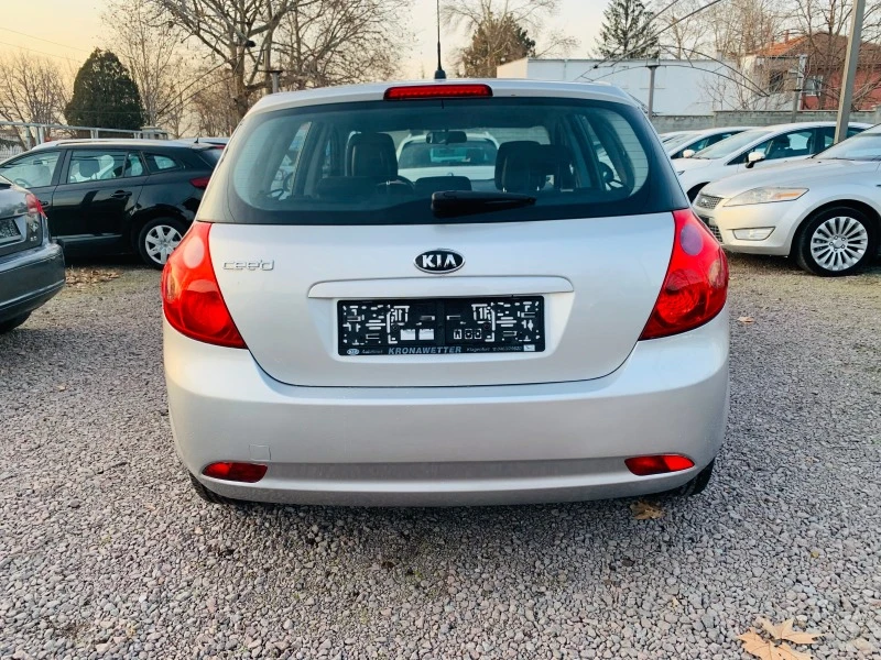 Kia Ceed 1.6i НОВА!!!!, снимка 7 - Автомобили и джипове - 43853260