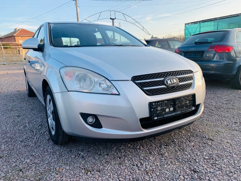 Kia Ceed 1.6i НОВА!!!!, снимка 3 - Автомобили и джипове - 43853260