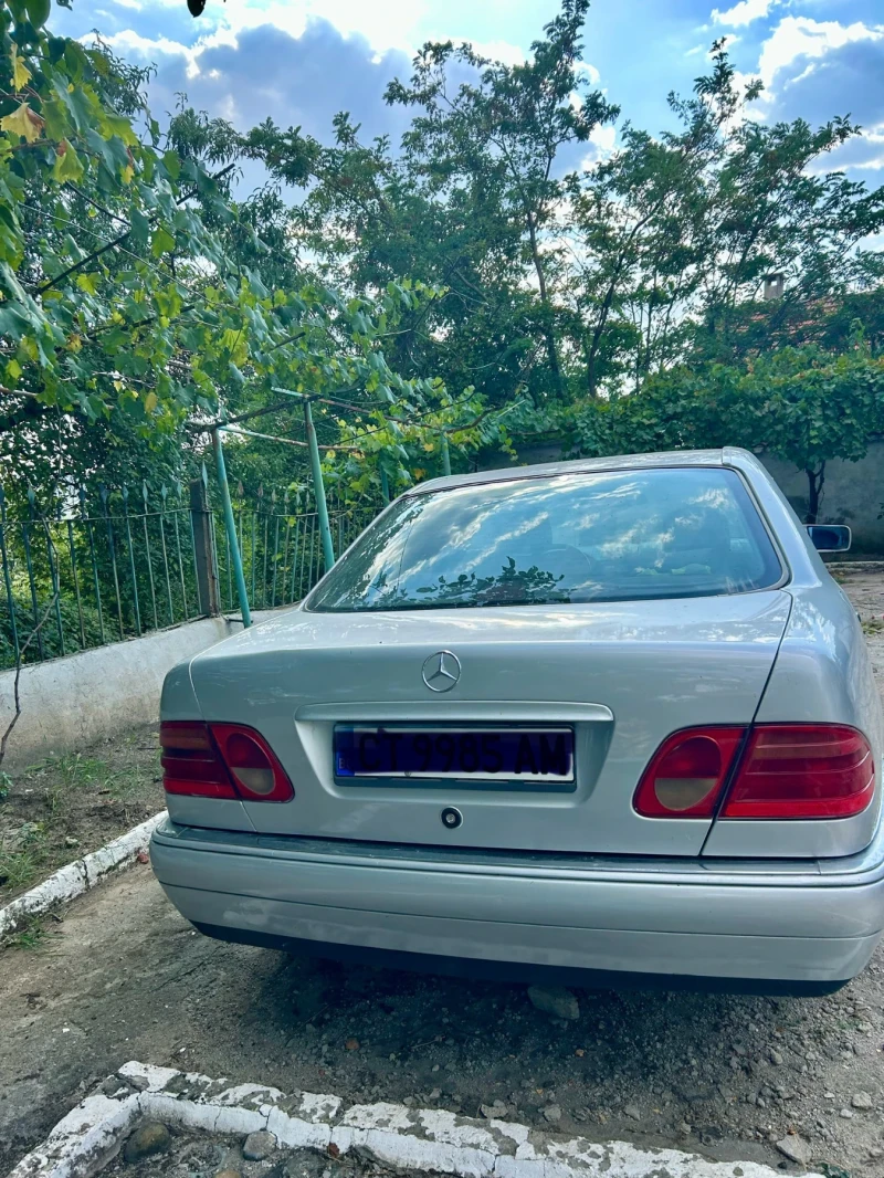 Mercedes-Benz E 250 D, снимка 7 - Автомобили и джипове - 46731014