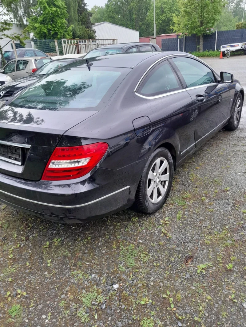 Mercedes-Benz C 180 1.8, снимка 10 - Автомобили и джипове - 46825665