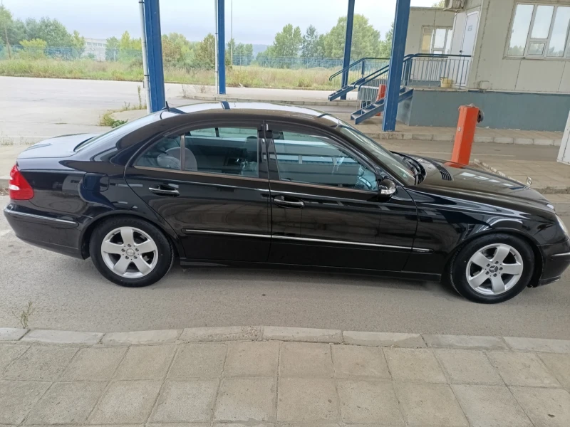 Mercedes-Benz E 280, снимка 4 - Автомобили и джипове - 48545674