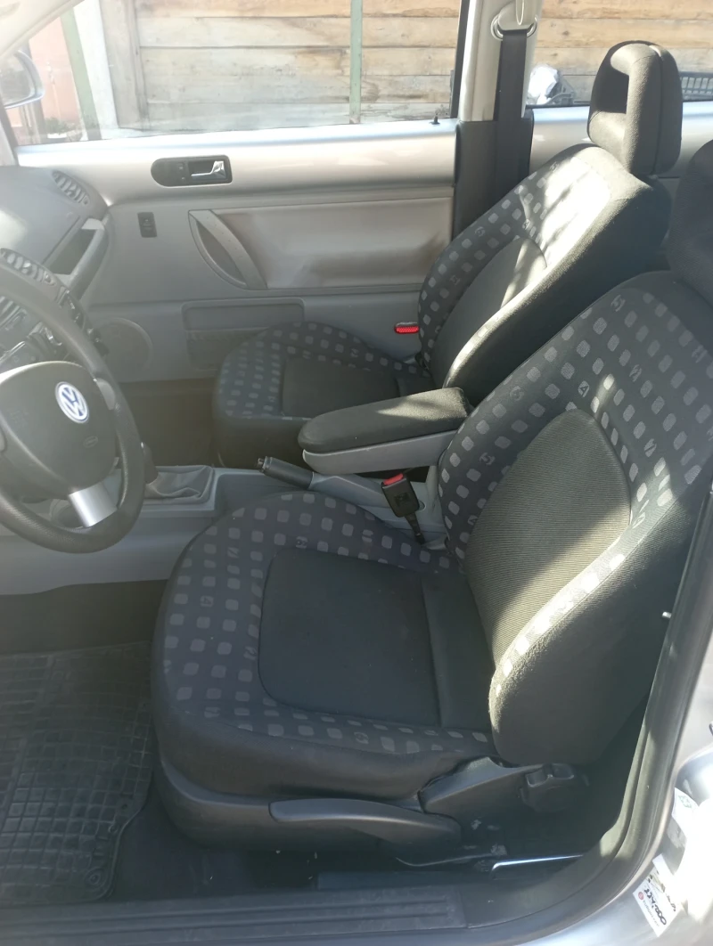 VW Beetle 1.9 Tdi, снимка 8 - Автомобили и джипове - 48781221