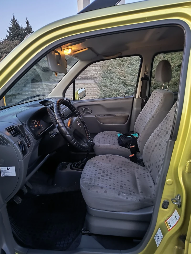 Opel Agila 1.2 , снимка 7 - Автомобили и джипове - 49103771