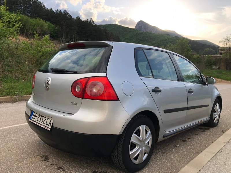 VW Golf, снимка 4 - Автомобили и джипове - 49995742